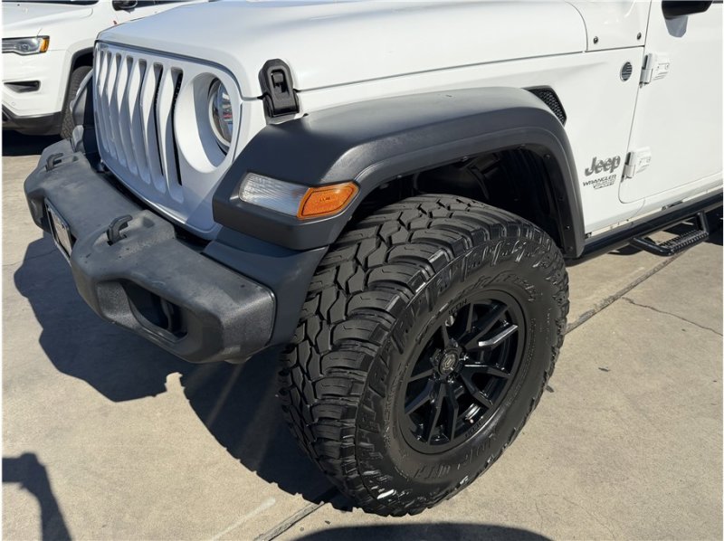 Used 2019 Jeep Wrangler Unlimited Sport S AWD/4WD image 14