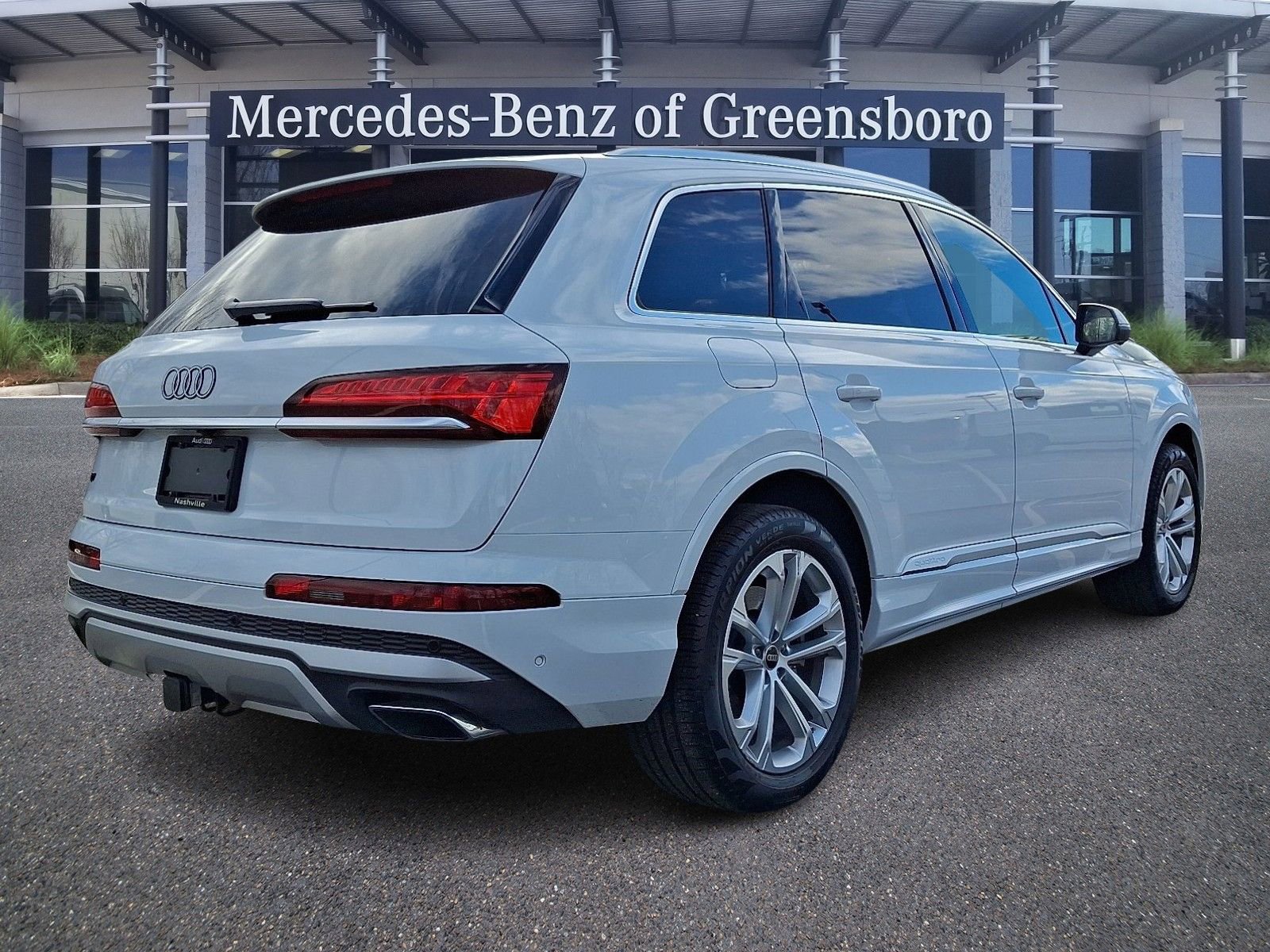 Used 2025 Audi Q7 3.0T Premium Plus image 4