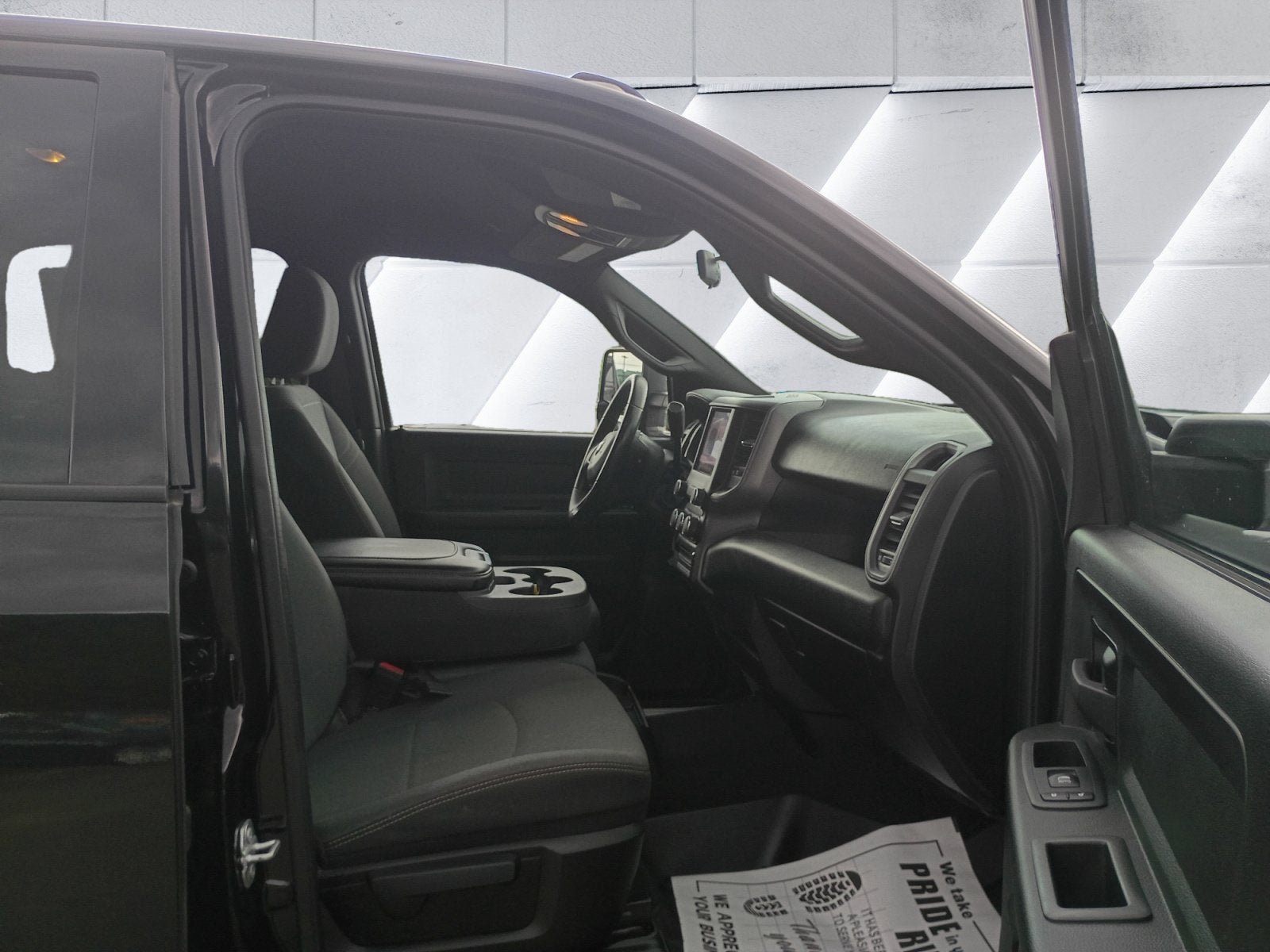 Used 2022 RAM 2500 Tradesman AWD/4WD image 16