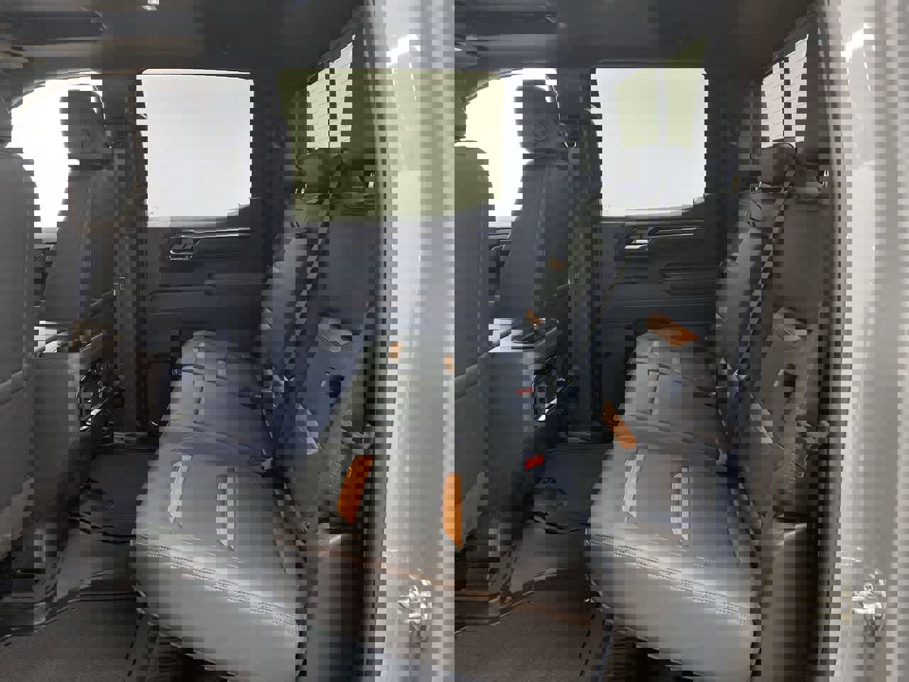 Used 2025 GMC Sierra 1500 AT4 w/ AT4 Premium Package image 16