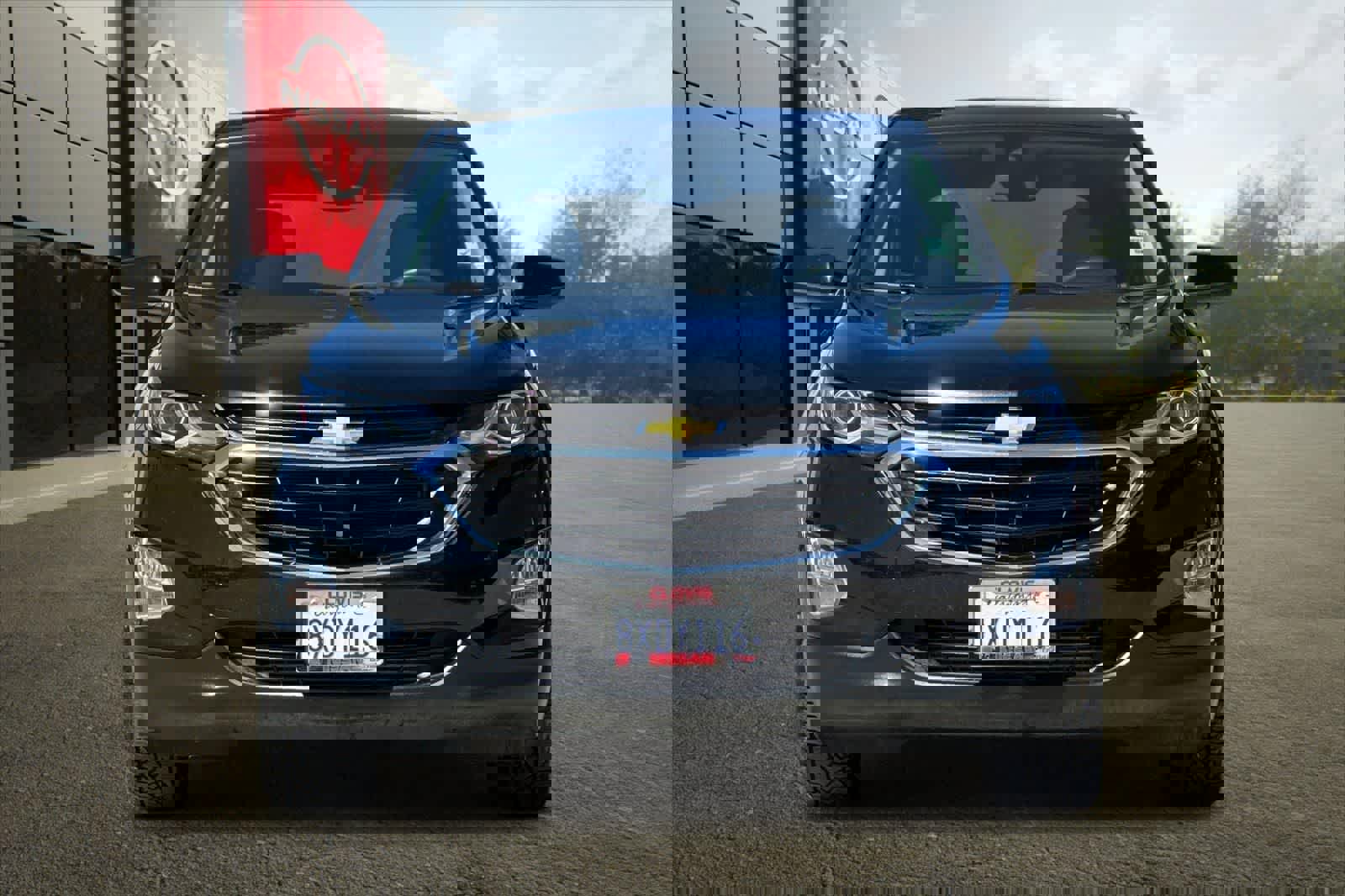 Used 2021 Chevrolet Equinox LT w/ Driver Convenience Package image 11