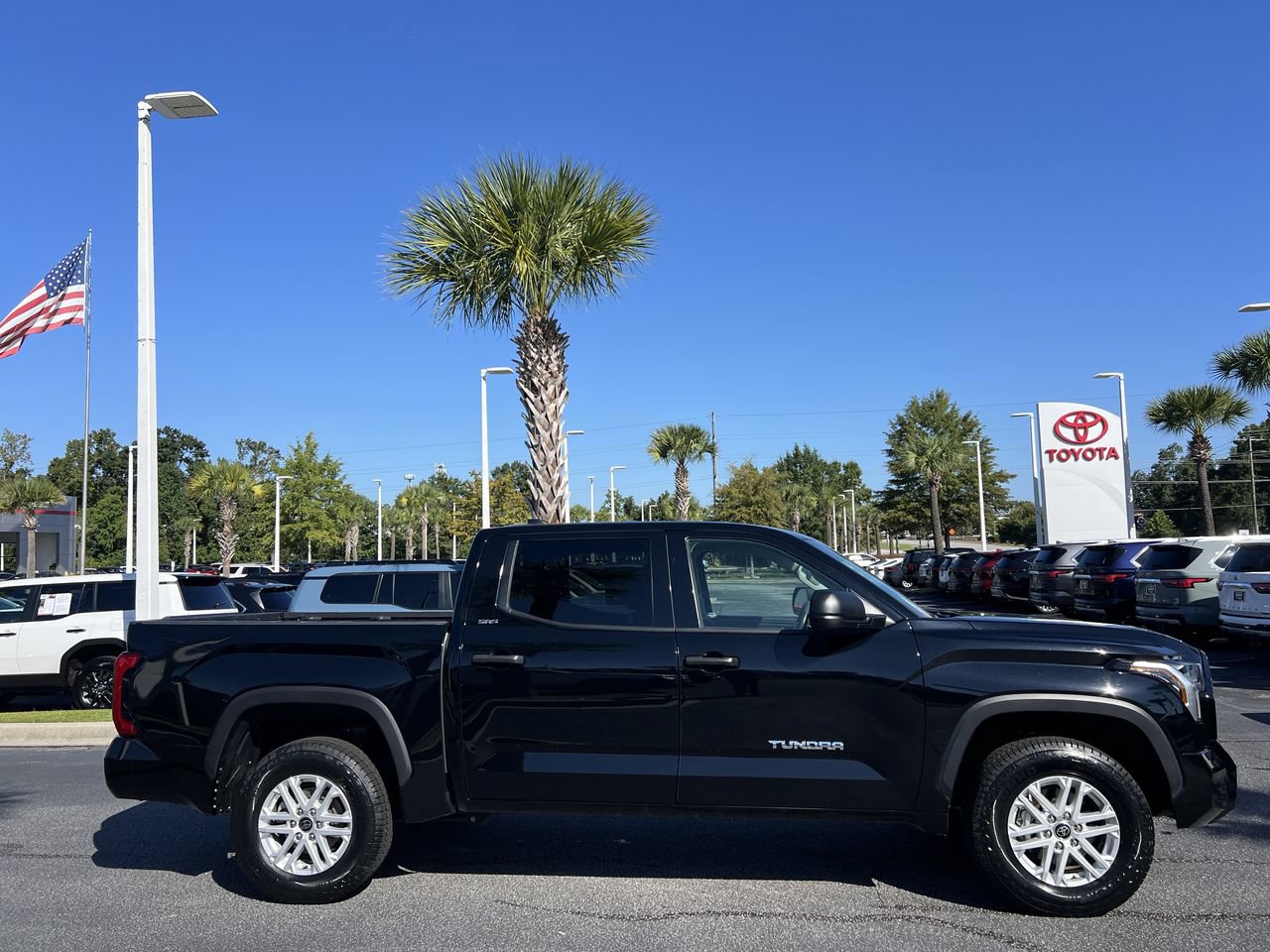 Used 2024 Toyota Tundra SR5 AWD/4WD image 11
