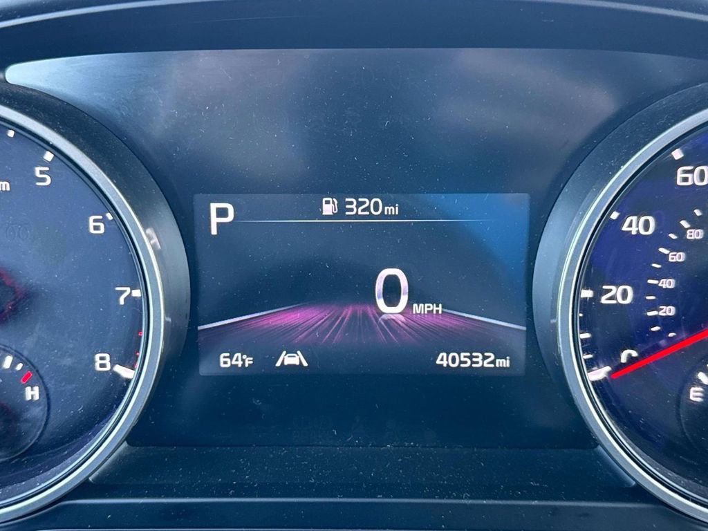 Certified 2024 Kia Carnival LX image 41