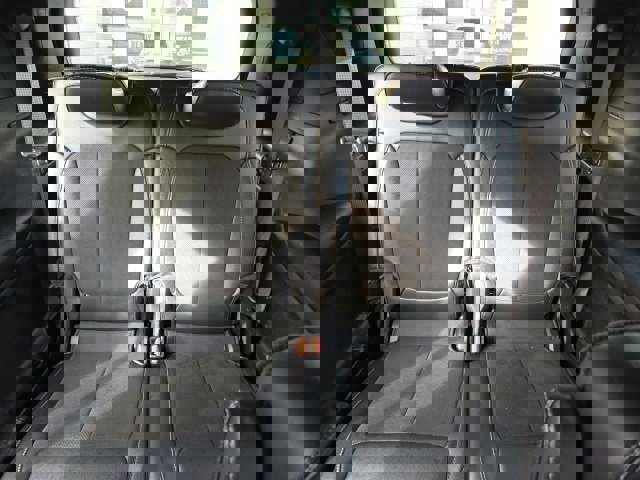 Used 2023 Jeep Grand Cherokee L Laredo image 35