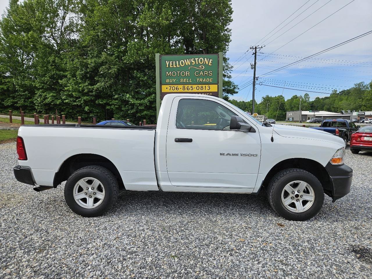 Used 2011 RAM 1500 ST AWD/4WD image 2
