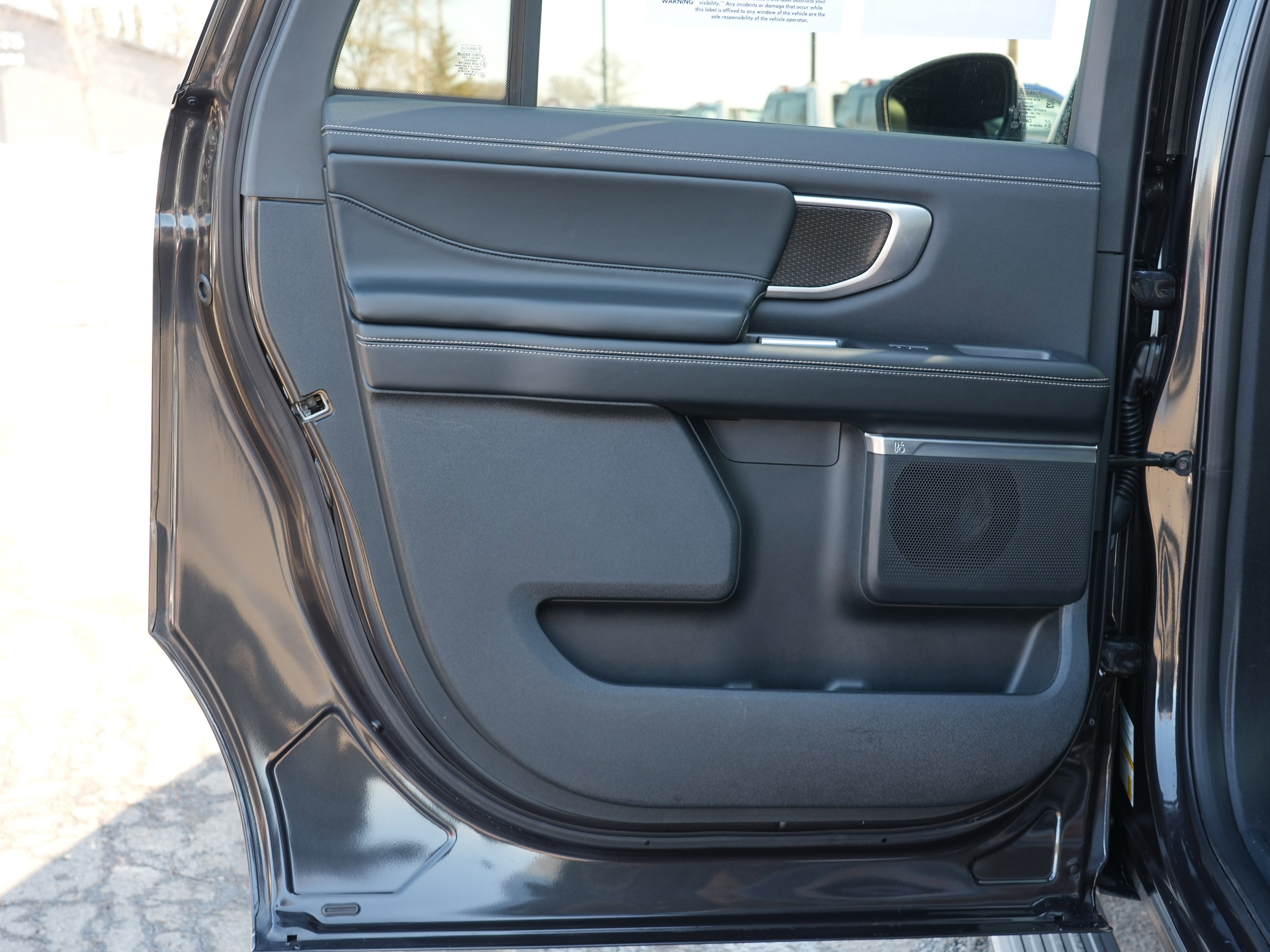 Used 2025 Ford Expedition Max Platinum w/ Stealth Appearance Package AWD/4WD image 21