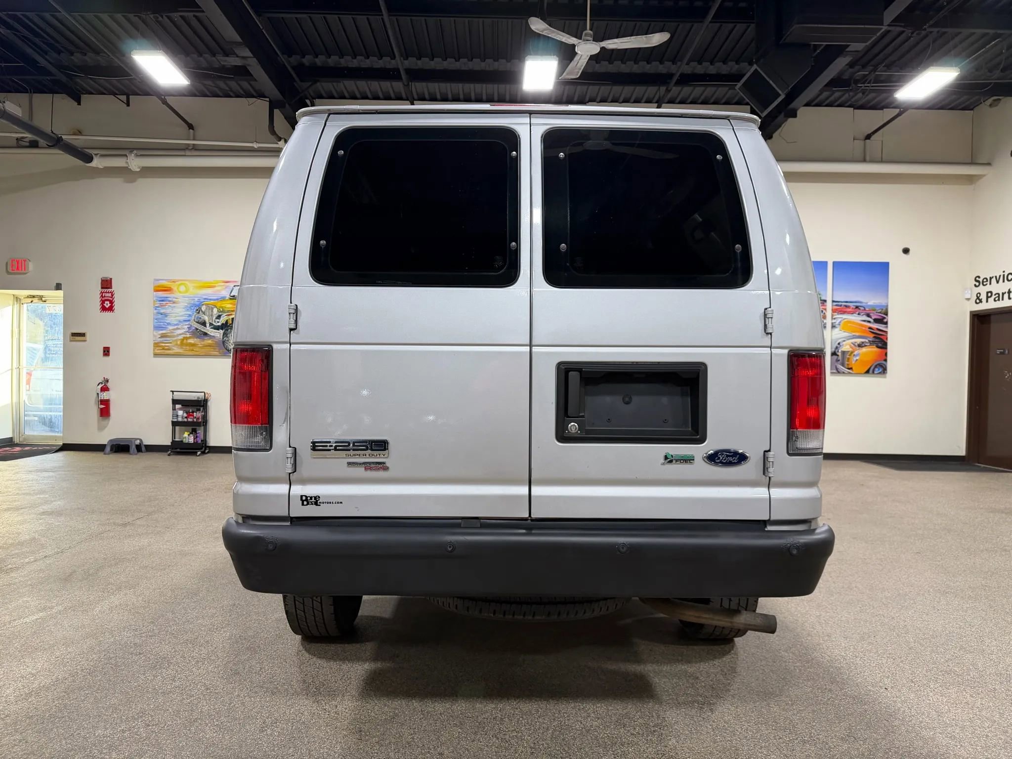 Used 2014 Ford E-250 and Econoline 250 w/ Power Group image 6
