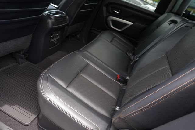 Used 2016 Nissan Titan SL AWD/4WD image 14