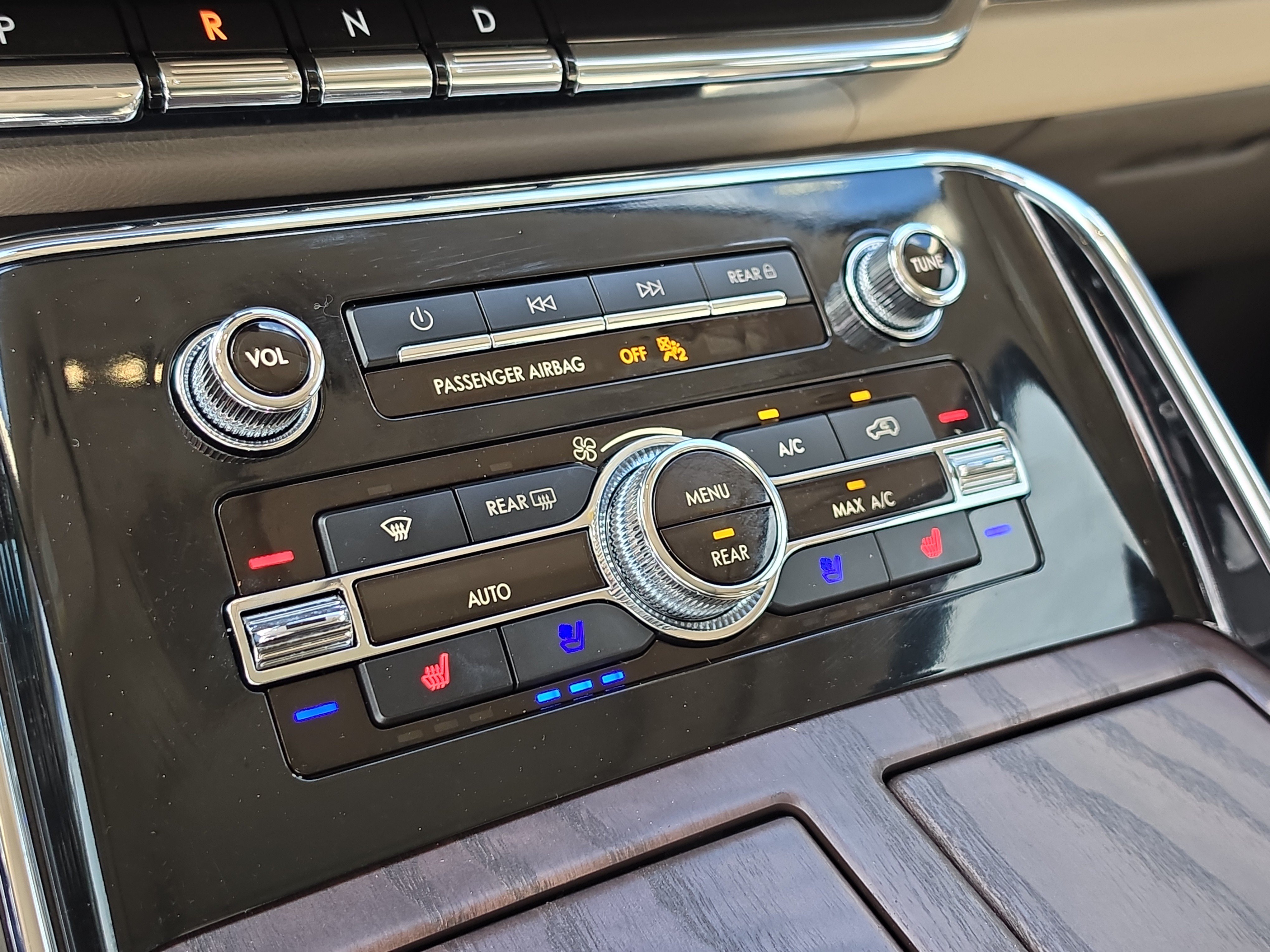 Used 2024 Lincoln Navigator Reserve AWD/4WD image 27