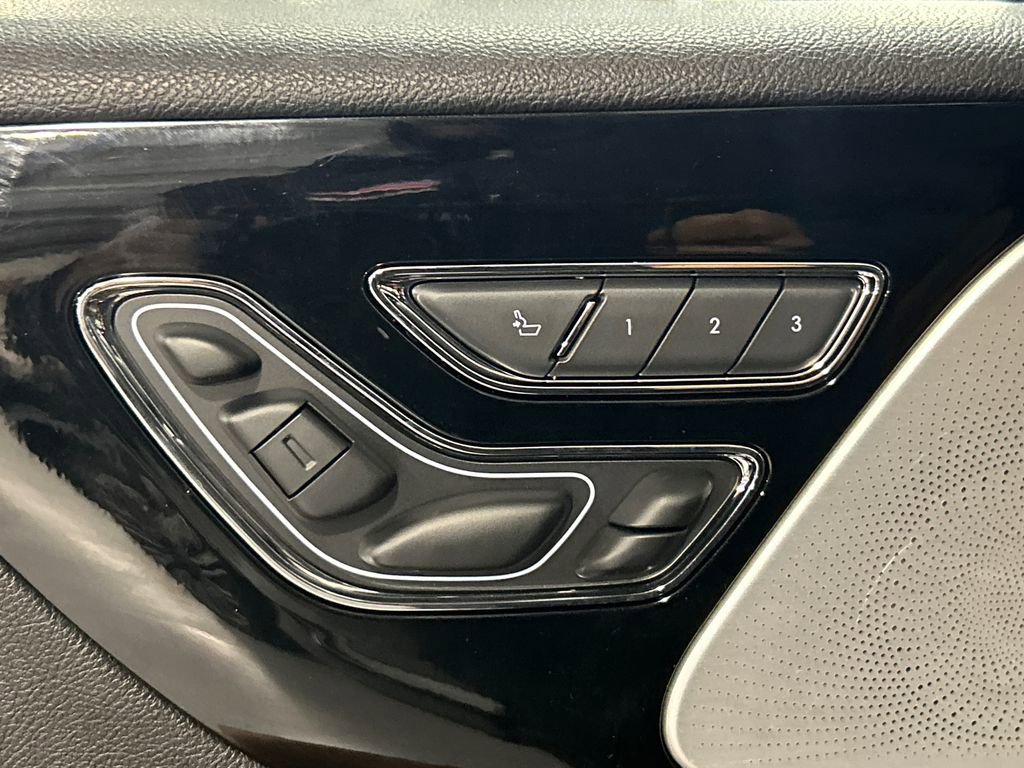 Used 2023 Lincoln Aviator Black Label w/ Dynamic Handling Package AWD/4WD image 22