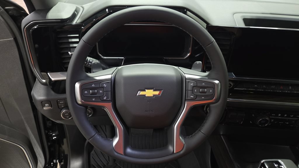 New 2026 Chevrolet Silverado 1500 LT w/ Z71 Off-Road Package AWD/4WD image 9