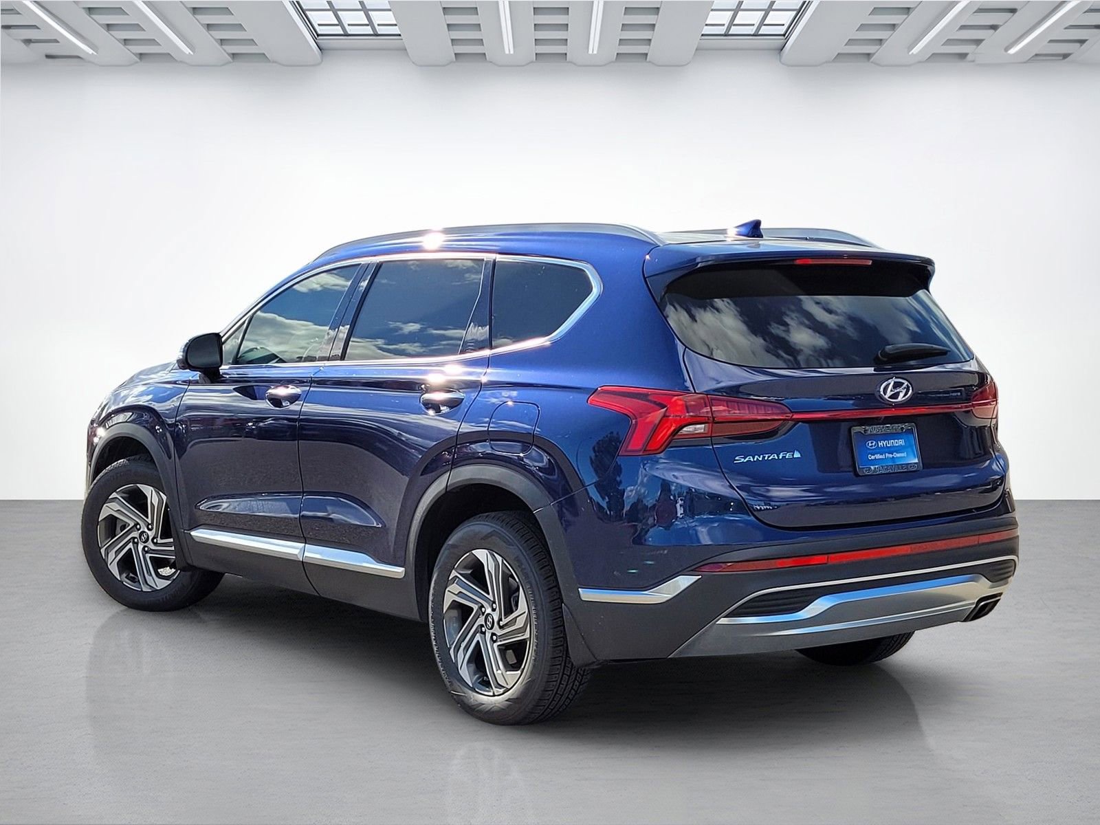 Certified 2023 Hyundai Santa Fe SEL w/ Premium Package image 13