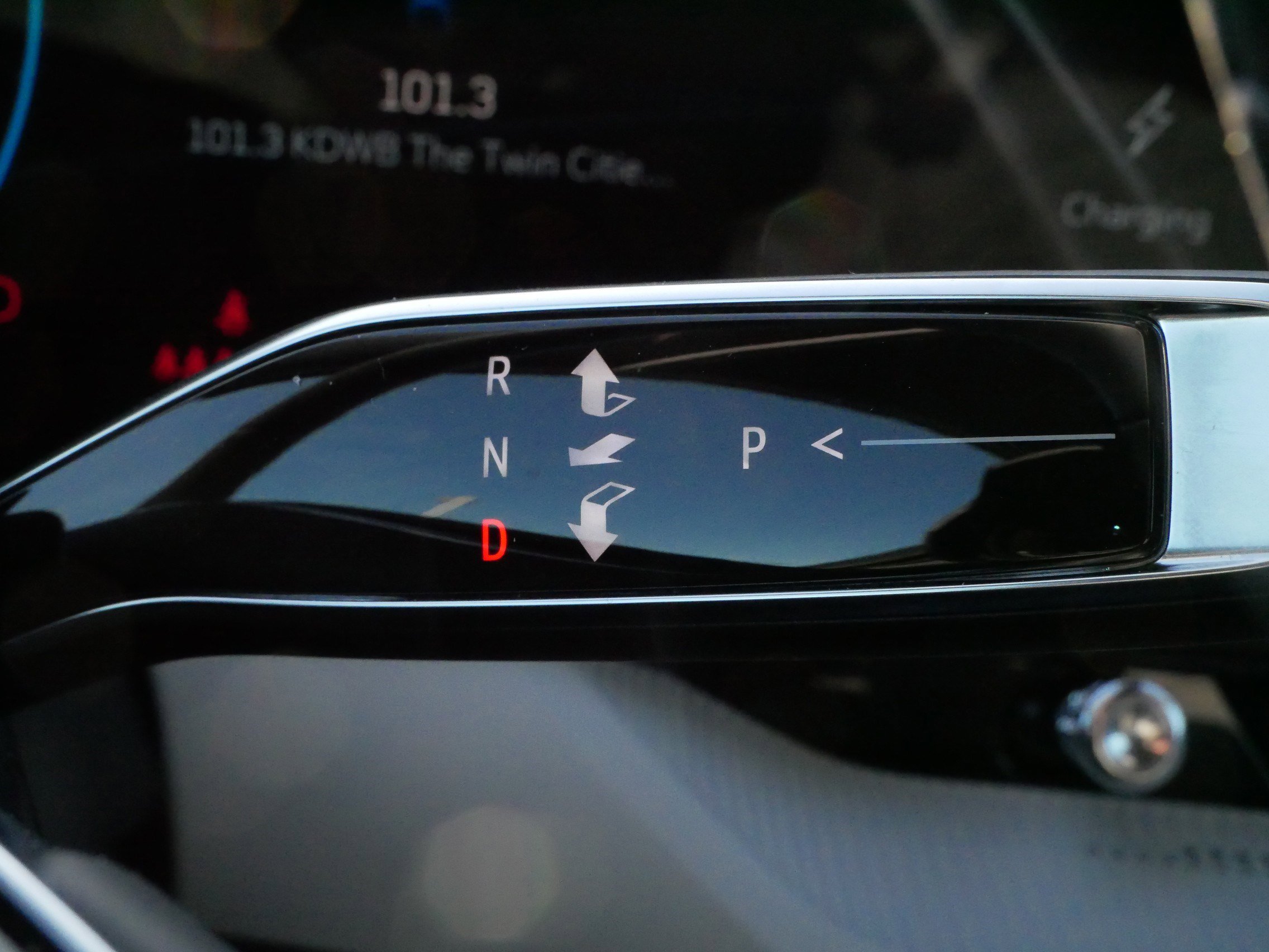 Certified 2025 Cadillac Optiq Sport 2 w/ LPO, Floor Liner Package image 24