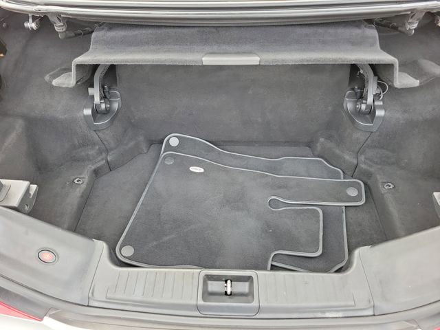 Used 2017 Mercedes-Benz SL 550 w/ Driver Assistance Package image 7