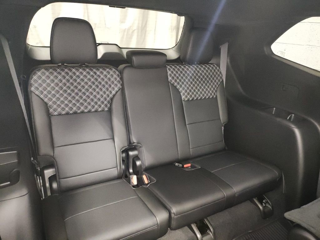 New 2026 GMC Acadia Denali w/ Super Cruise Package image 14