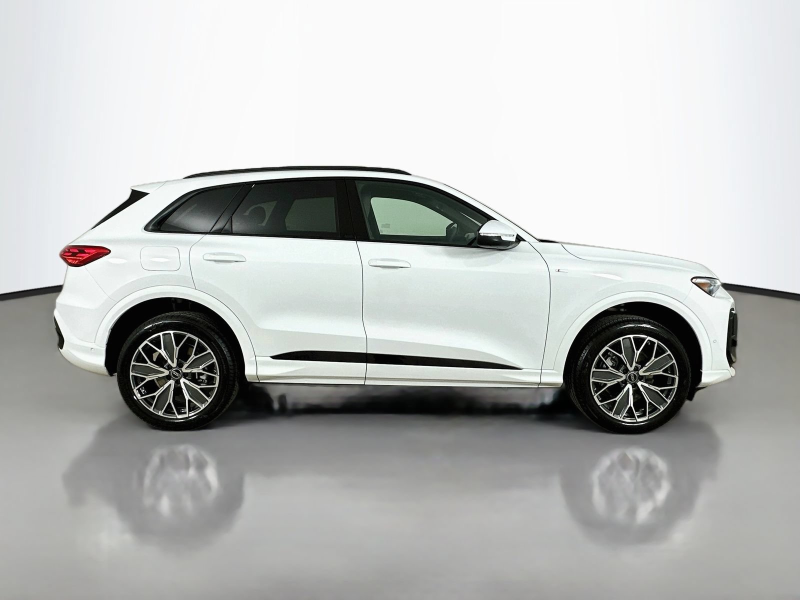 New 2026 Audi Q5 Premium Plus AWD/4WD image 4