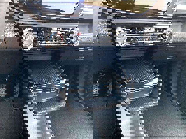 New 2027 Chevrolet Bolt LT w/ Comfort Package image 23