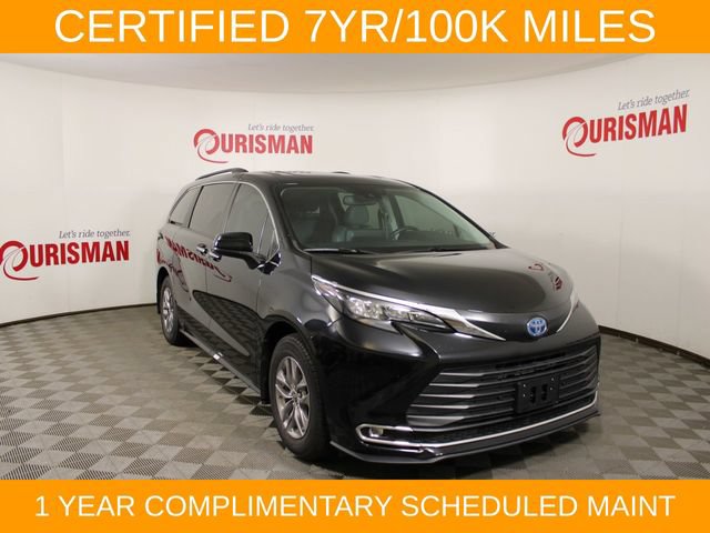 Used 2024 Toyota Sienna XLE FWD image 11