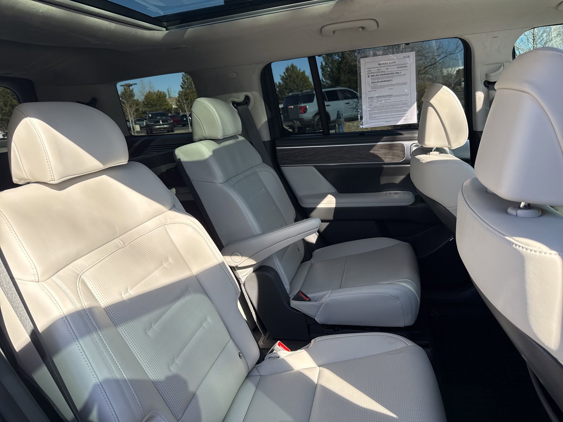 Used 2025 Hyundai Santa Fe Calligraphy image 33