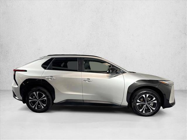 Used 2024 Toyota bZ4X FWD image 4
