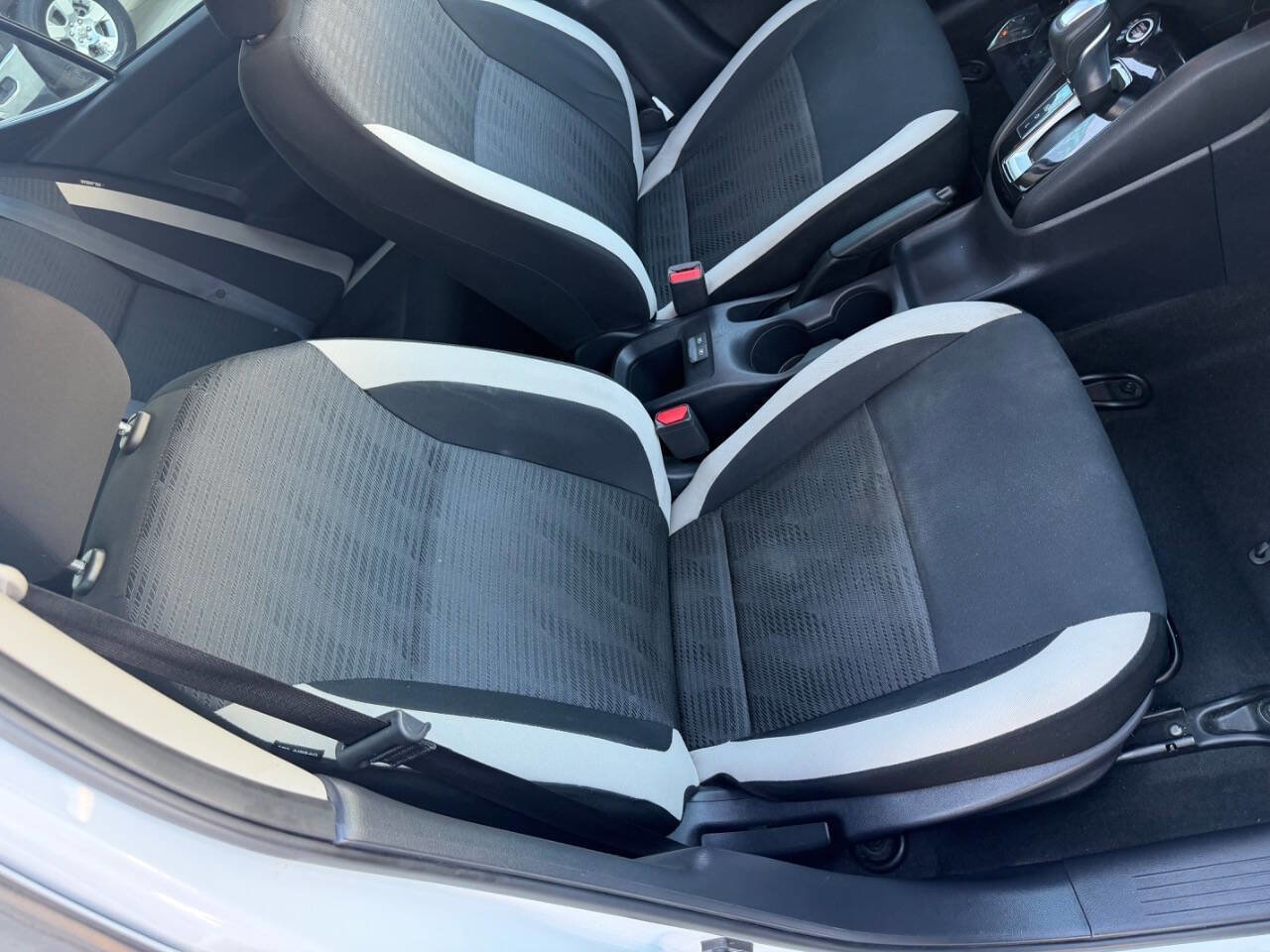 Used 2021 Nissan Versa SV image 36