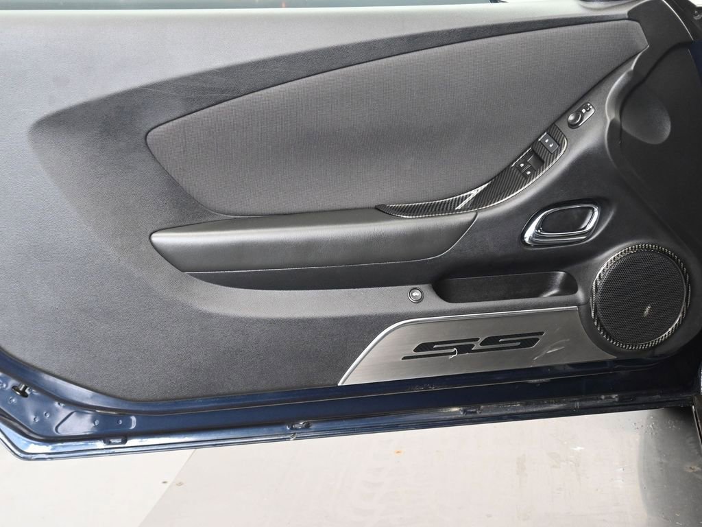 Used 2015 Chevrolet Camaro SS w/ Rear Vision Package image 11