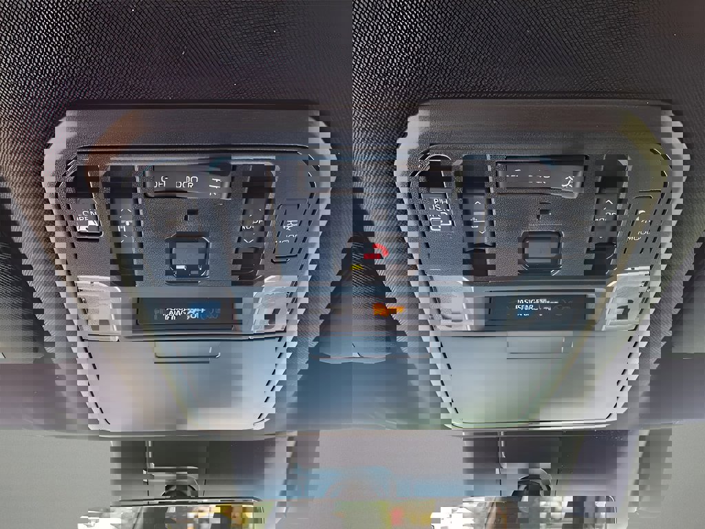 New 2025 Toyota Tundra Platinum AWD/4WD image 17