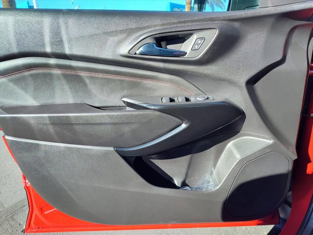 New 2026 Chevrolet Trax RS w/ Driver Confidence Package image 10
