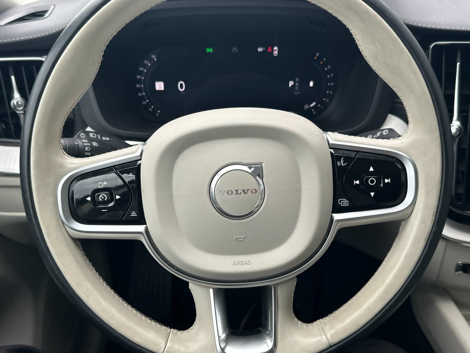 Used 2026 Volvo XC60 B5 Ultra w/ Protection Package Premier AWD/4WD image 22