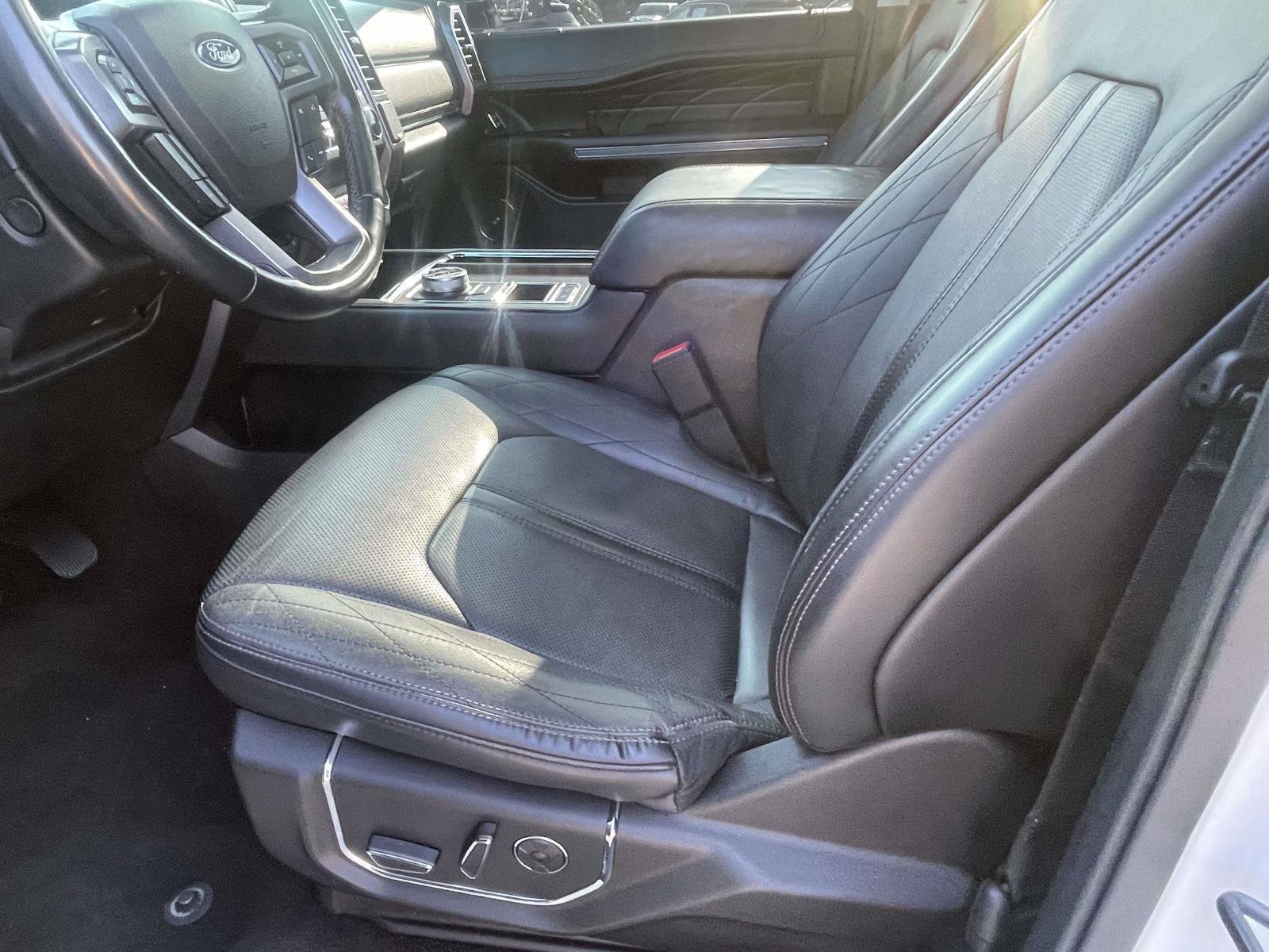 Used 2019 Ford Expedition Platinum RWD image 14