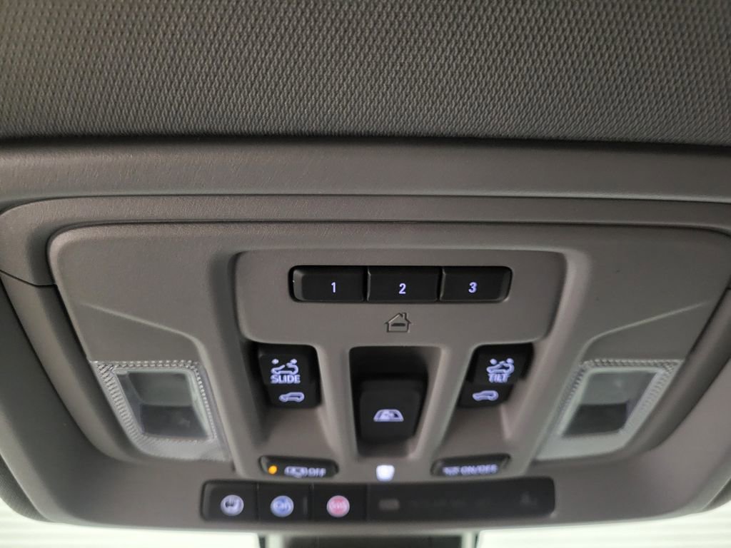 Used 2022 GMC Sierra 1500 Denali w/ Denali Premium Package image 18