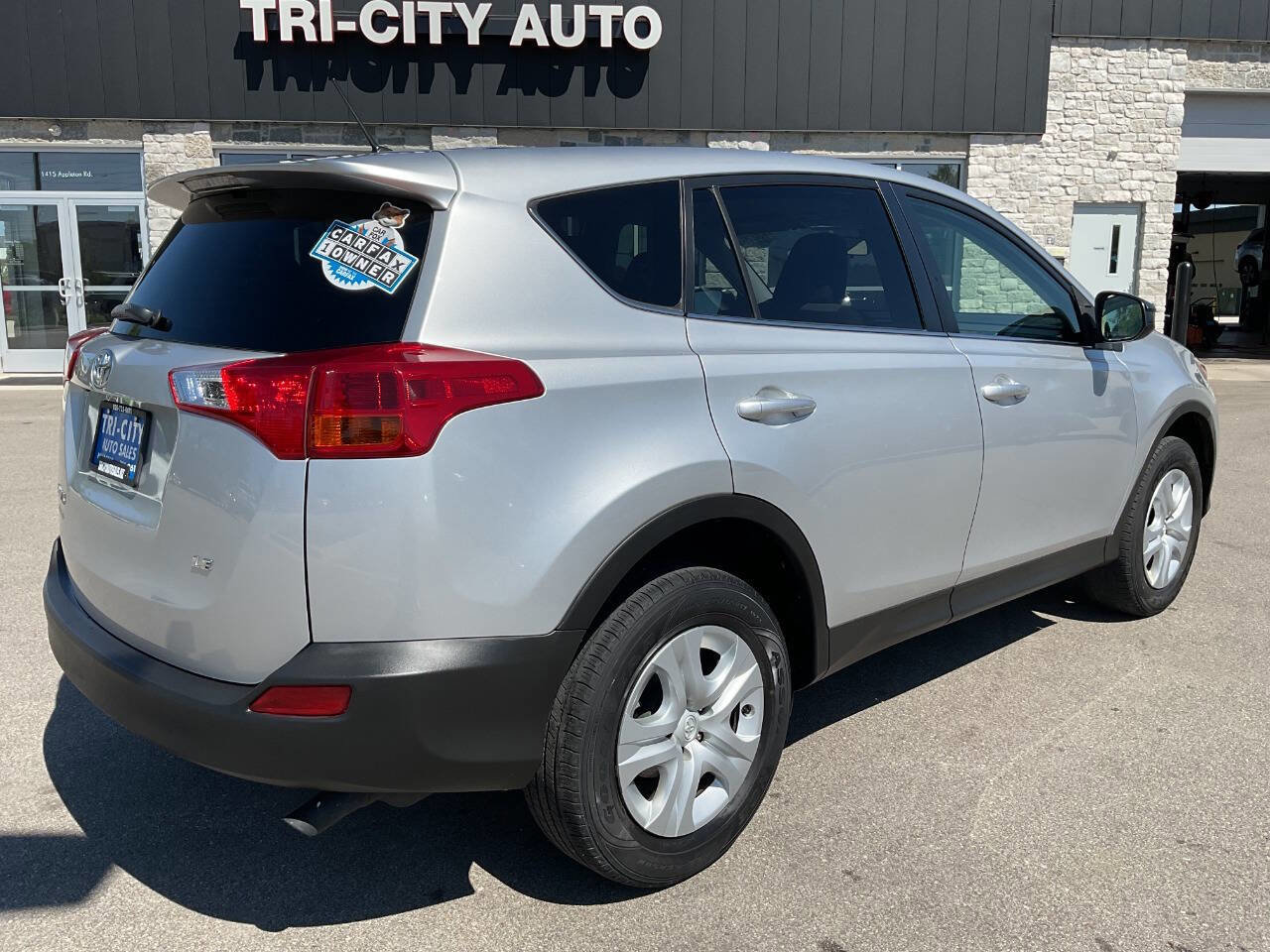 Used 2014 Toyota RAV4 LE FWD image 7