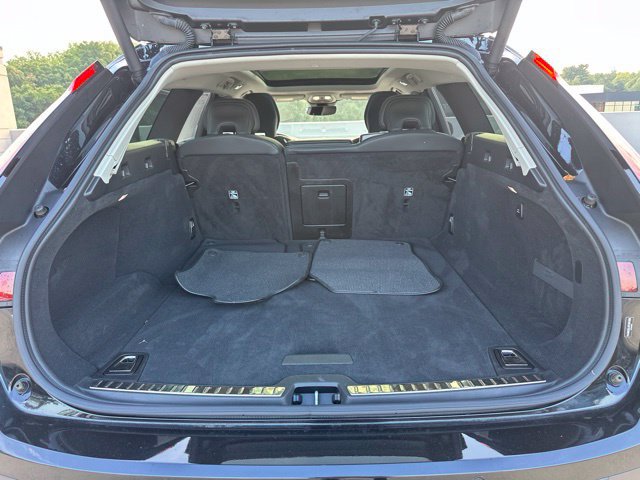 Certified 2025 Volvo V90 B6 Cross Country Ultra AWD/4WD image 34