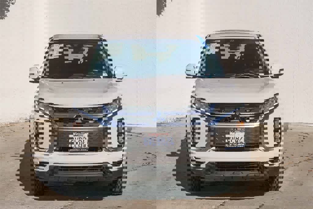 Used 2021 Mitsubishi Outlander Sport SE image 2