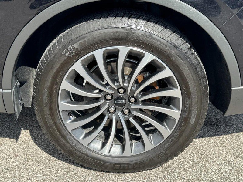 Used 2022 Lincoln Aviator Reserve w/ Equipment Group 201A image 27