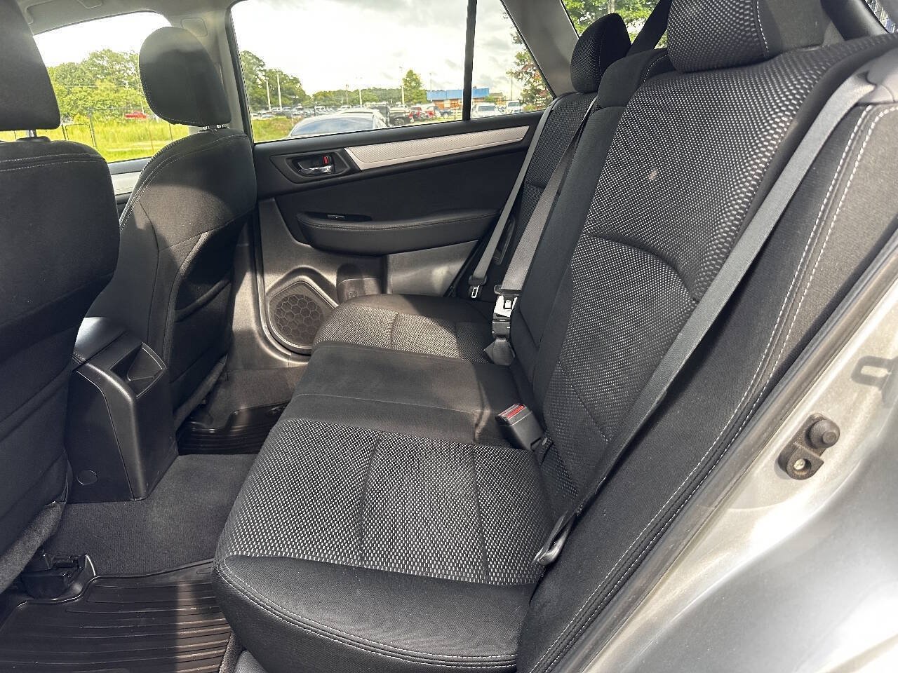 Used 2016 Subaru Outback 2.5i Premium w/ Protection Package #2 AWD/4WD image 23