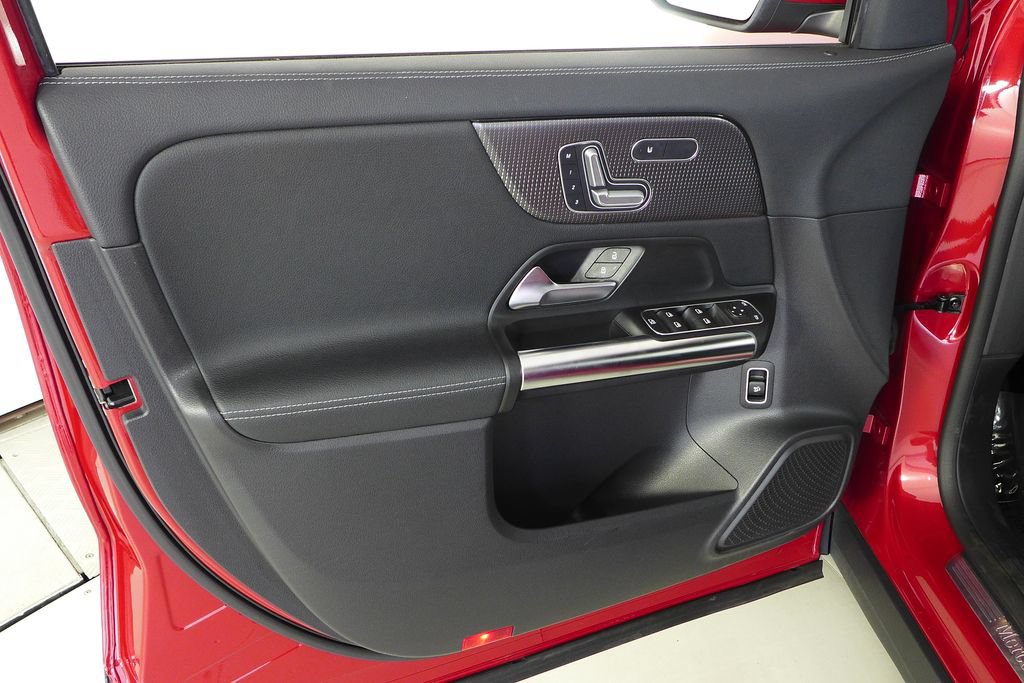 Used 2021 Mercedes-Benz GLA 250 4MATIC image 10