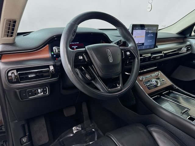 Used 2020 Lincoln Aviator Reserve w/ Equipment Group 201A RWD image 13
