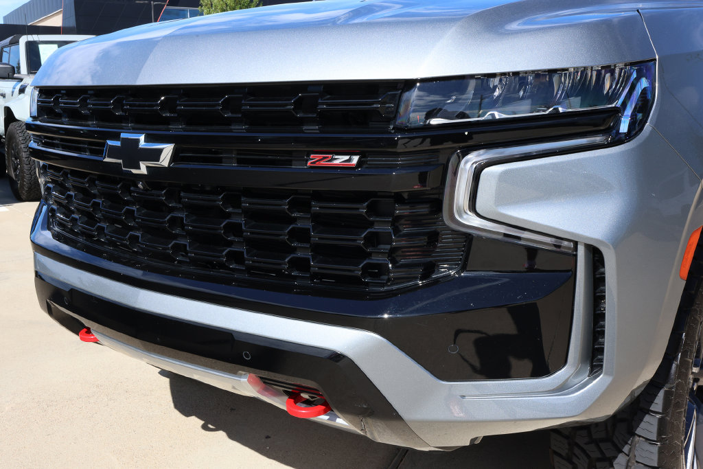Used 2023 Chevrolet Tahoe Z71 w/ Z71 Off-Road Package AWD/4WD image 39