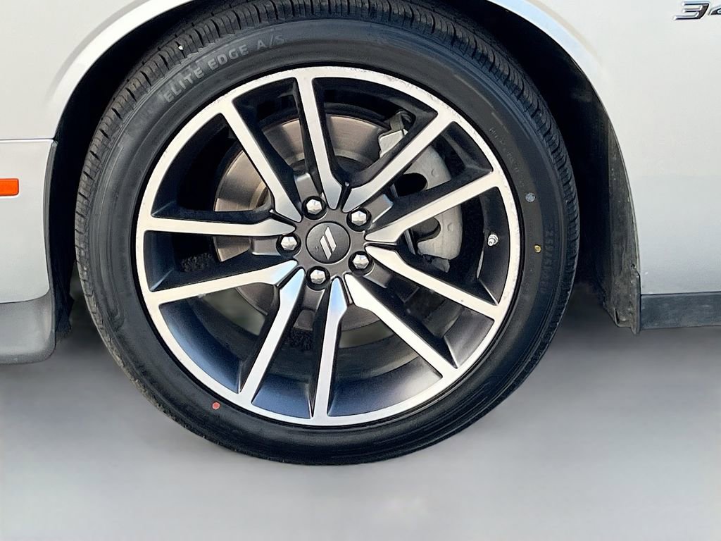 Used 2023 Dodge Challenger R/T RWD image 31
