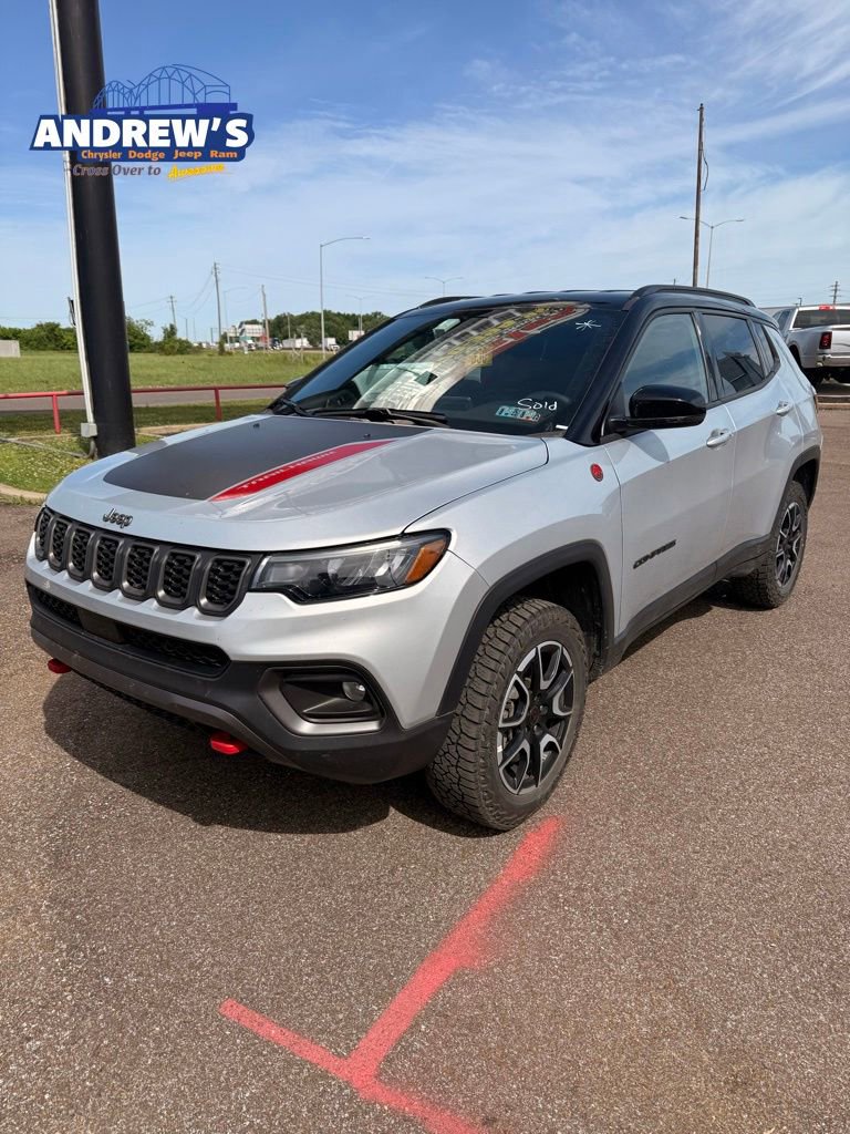 Used 2025 Jeep Compass Trailhawk