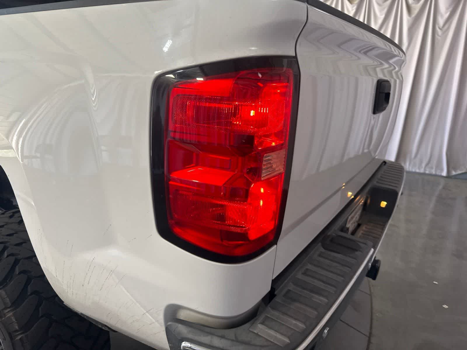 Used 2018 Chevrolet Silverado 1500 LT w/ Max Trailering Package AWD/4WD image 12