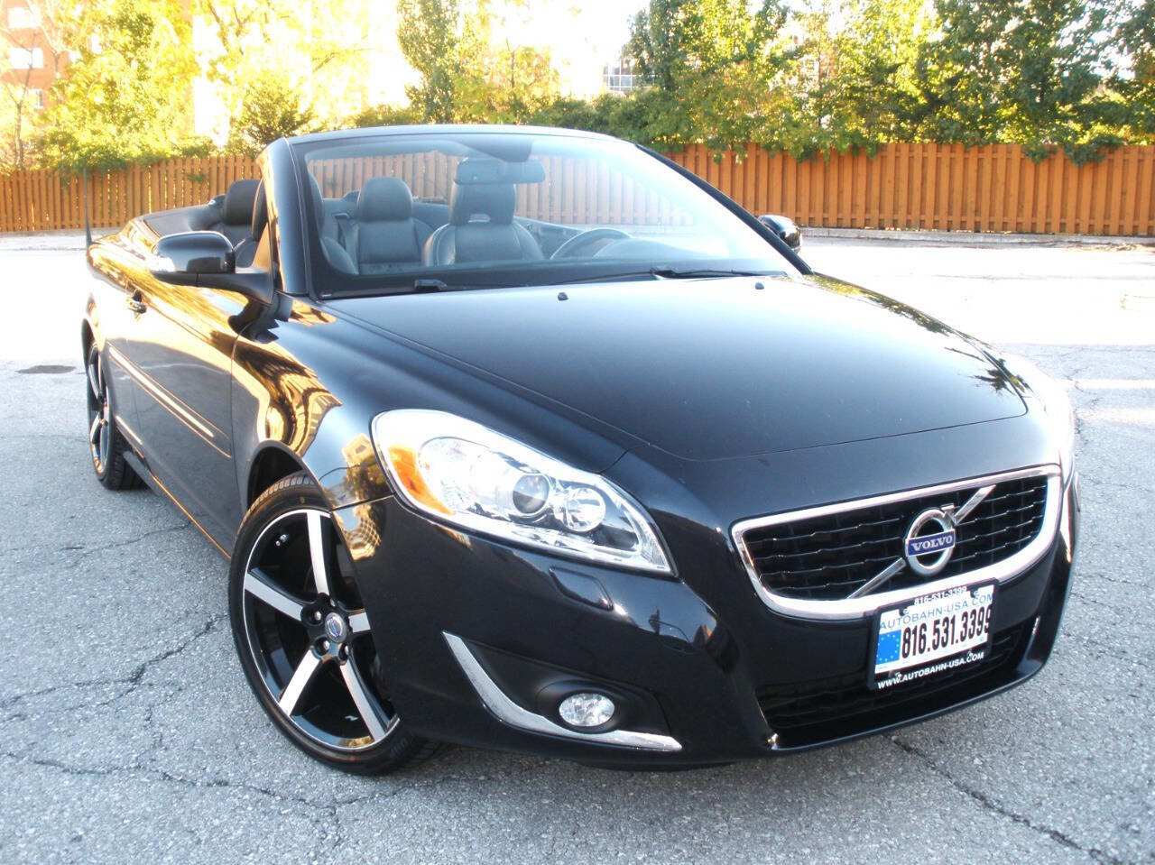 Used 2012 Volvo C70 T5 image 2