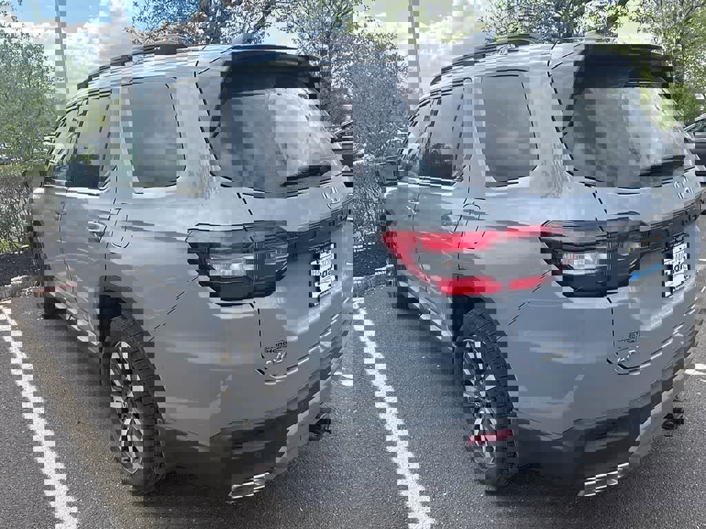 Used 2023 Honda Pilot Touring image 6