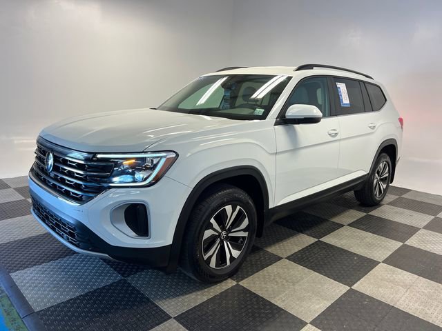 Certified 2024 Volkswagen Atlas SE FWD image 3