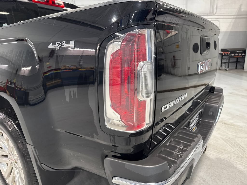 Used 2018 GMC Canyon SLT w/ Driver Alert Package AWD/4WD image 54