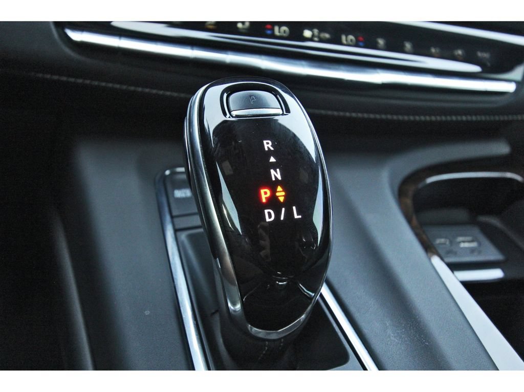 Used 2021 Cadillac Escalade Premium Luxury Platinum AWD/4WD image 26