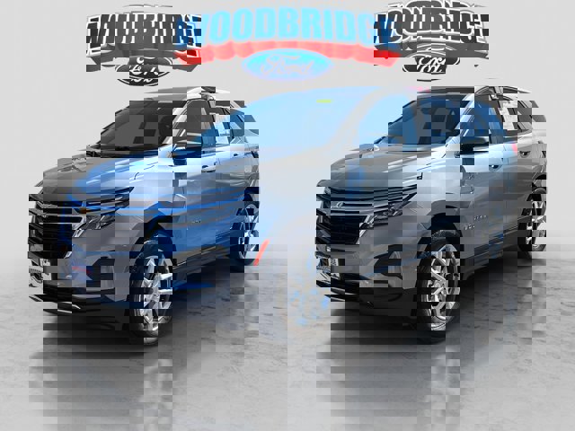 Used 2023 Chevrolet Equinox LT w/ Driver Convenience Package image 2