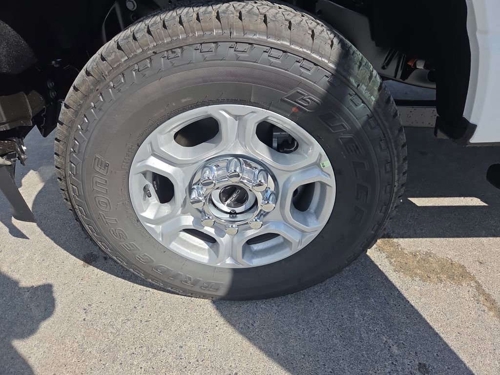New 2026 Ford F350 XLT image 29