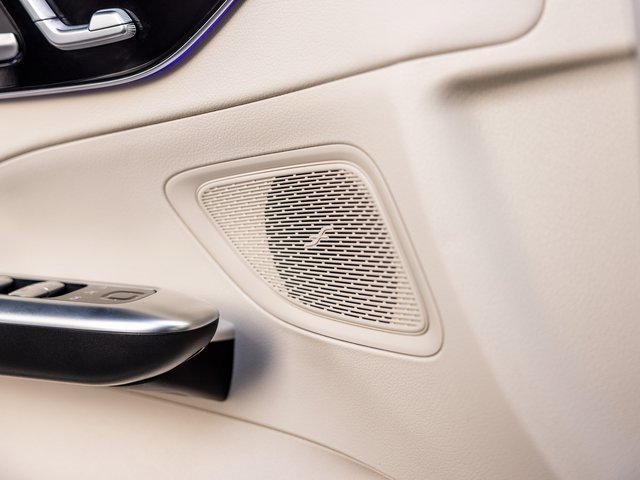 Used 2025 Mercedes-Benz C 300 C 300 image 38